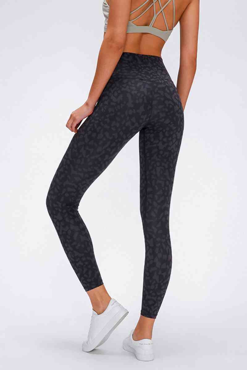 Millennia Wide Seamless Band Waist Sports Leggings - FitFemme.Shop