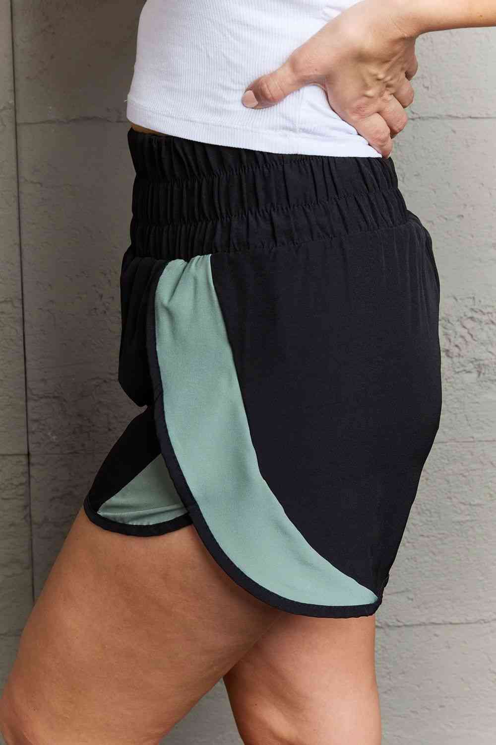 Ninexis Put In Work High Waistband Contrast Detail Active Shorts - FitFemme.Shop